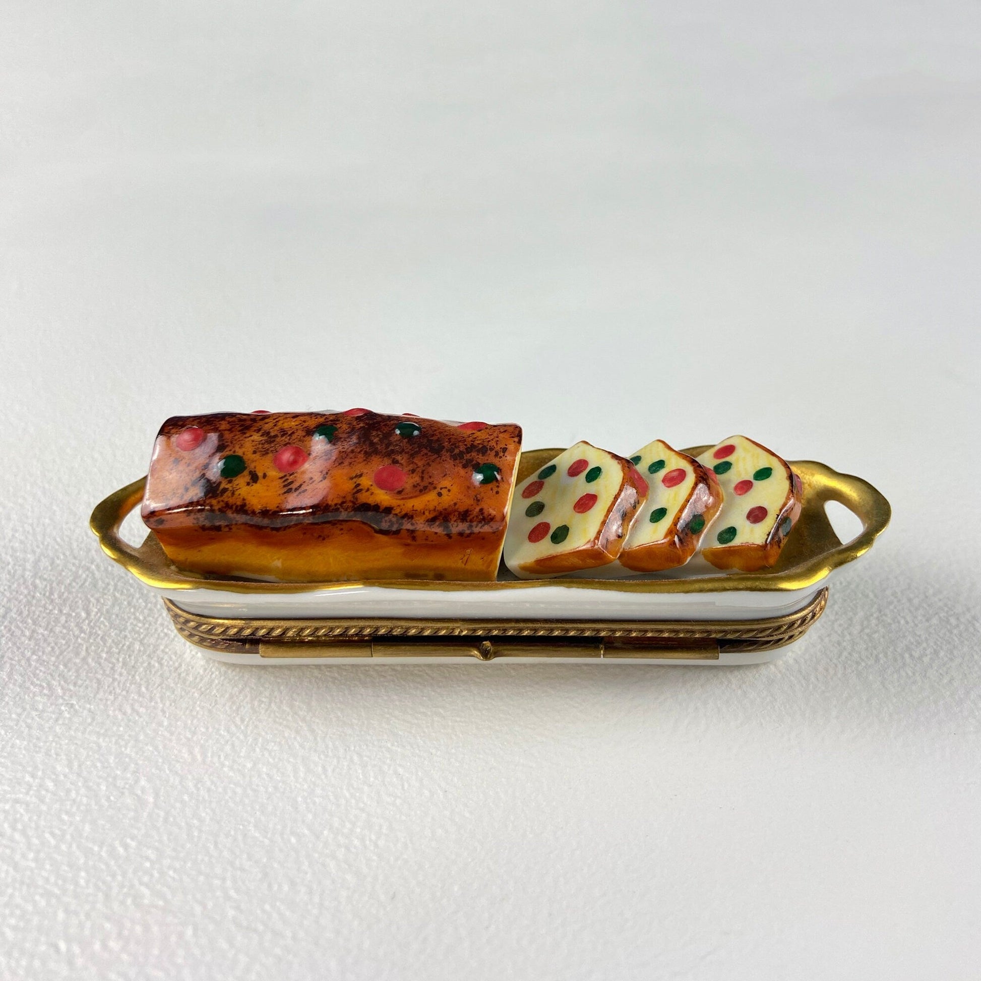 Sweet Bread Collectible Porcelain Limoges Box. Miniature Hand Painted Pill, Trinket or Ring Box. Knife Closure. Gift for Mom, Grandma Baker. - Tampa Home & Garden Store