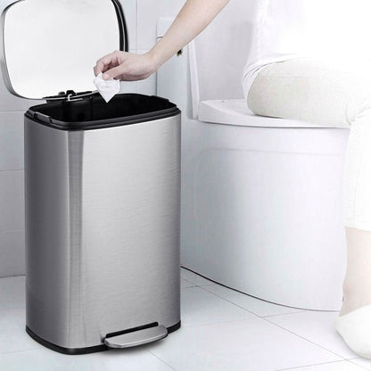 Bote de Basura de Cocina Moderno de Acero Inoxidable de 13 Galones con Pedal