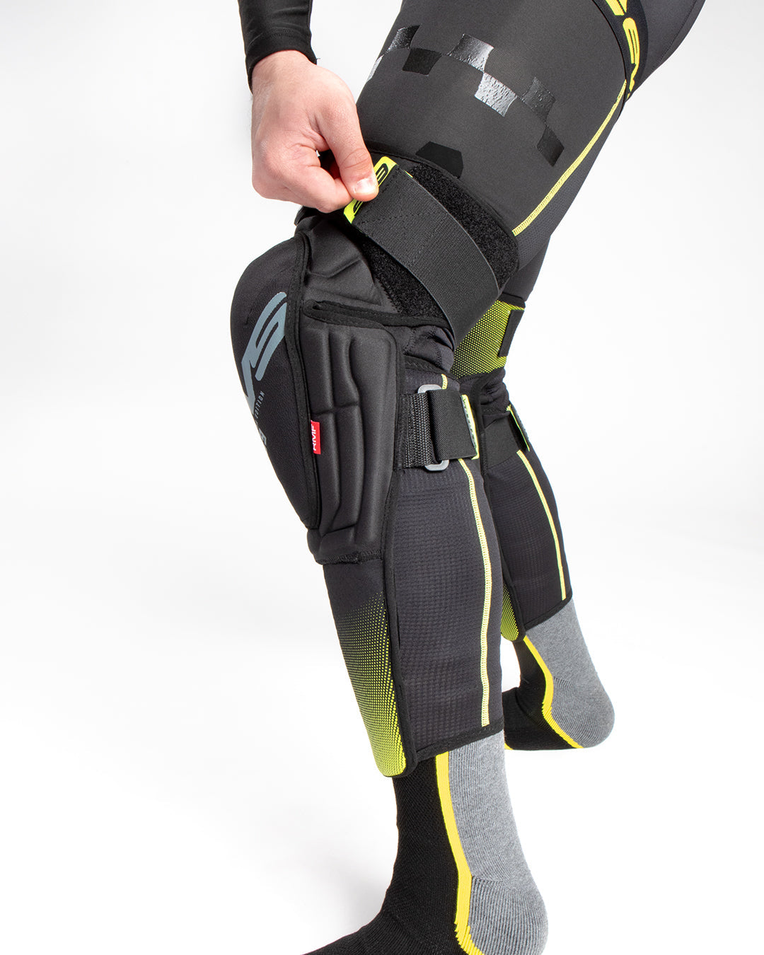 TP199 Knee Guard - Tampa Home & Garden Store