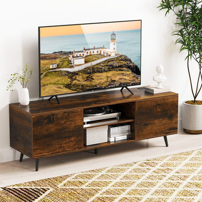 Mueble de TV con tomas de corriente y estante ajustable para televisores de 60 pulgadas-Marrón rústico