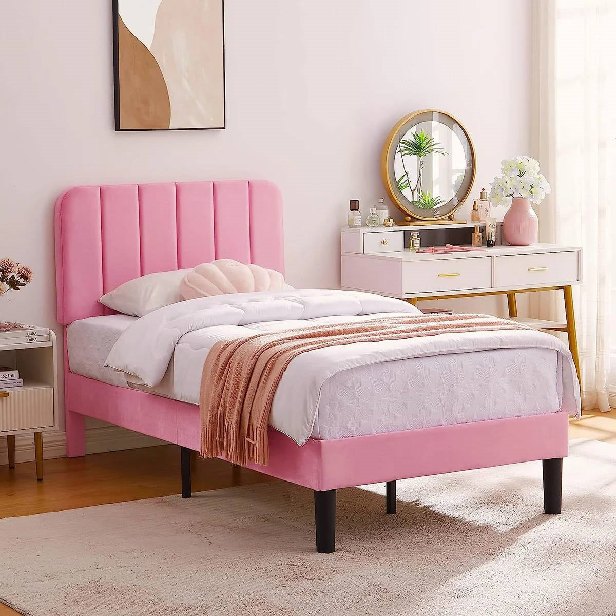 Estructura de cama de plataforma tapizada rosa tamaño Twin con cabecero