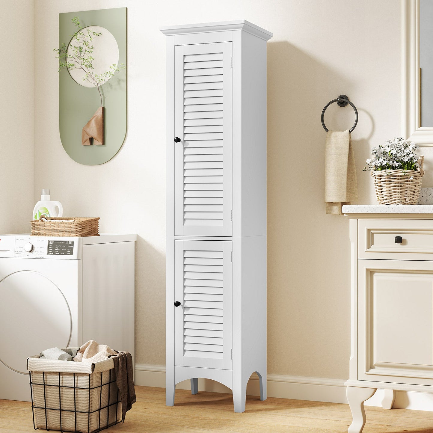 Armario alto de baño con puertas de persiana y estante ajustable - Blanco