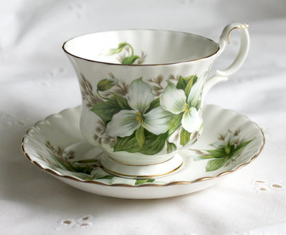 Teacup with Saucer by Royal Albert, England. Hand Painted Trillium. Beautiful Shape and of Handle. Dining Room Decor. Gift for Her. - Tampa Home & Garden Store