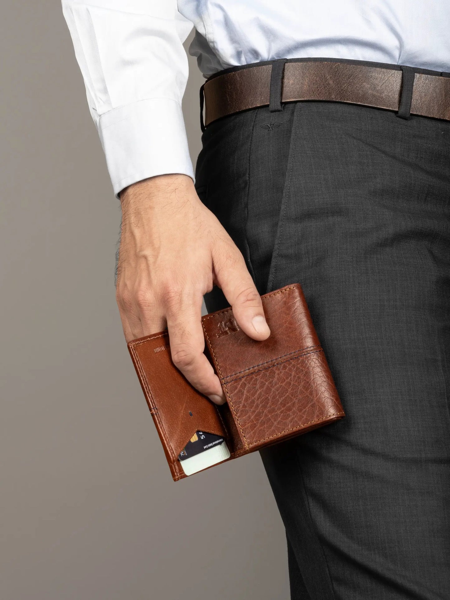 Textured Tri-Fold Men's Wallet - Tampa Home & Garden Store