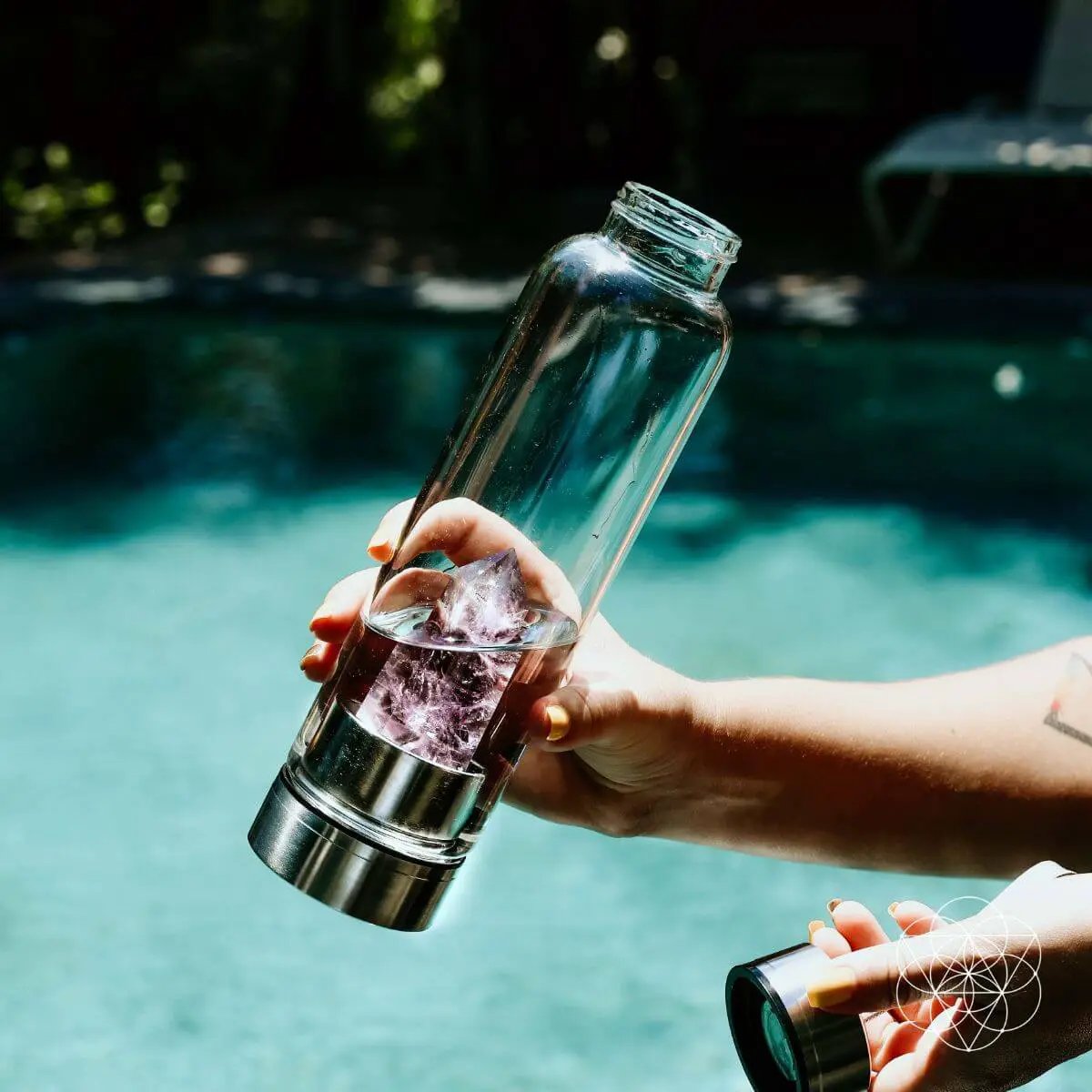 The Amethyst Healing Water Bottle - Tampa Home & Garden Store