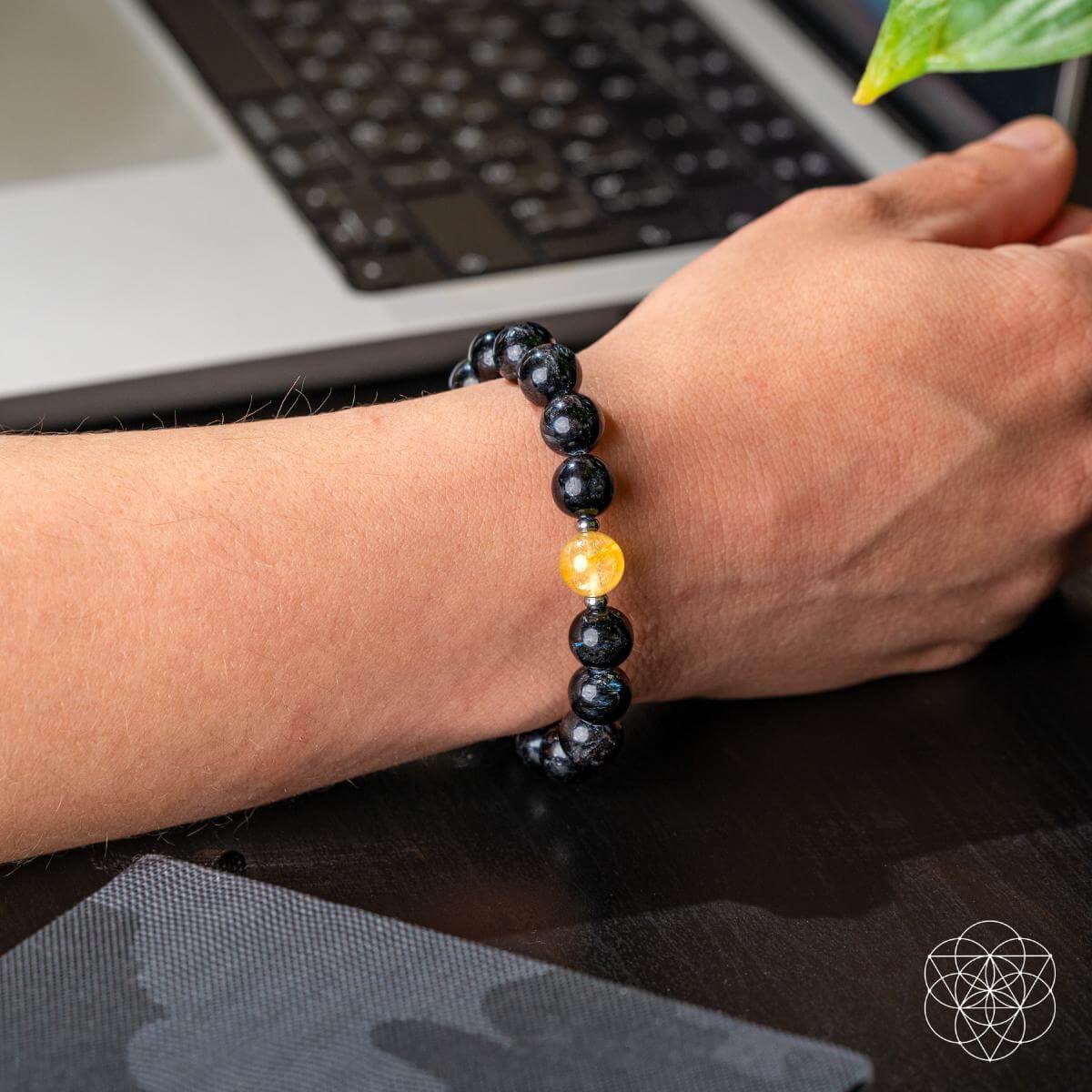 The Arfvedsonite Deep Healing Bracelet - Tampa Home & Garden Store