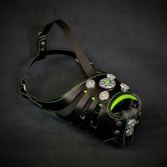 The ''Bijou'' Basket Muzzle Black & Green - Tampa Home & Garden Store