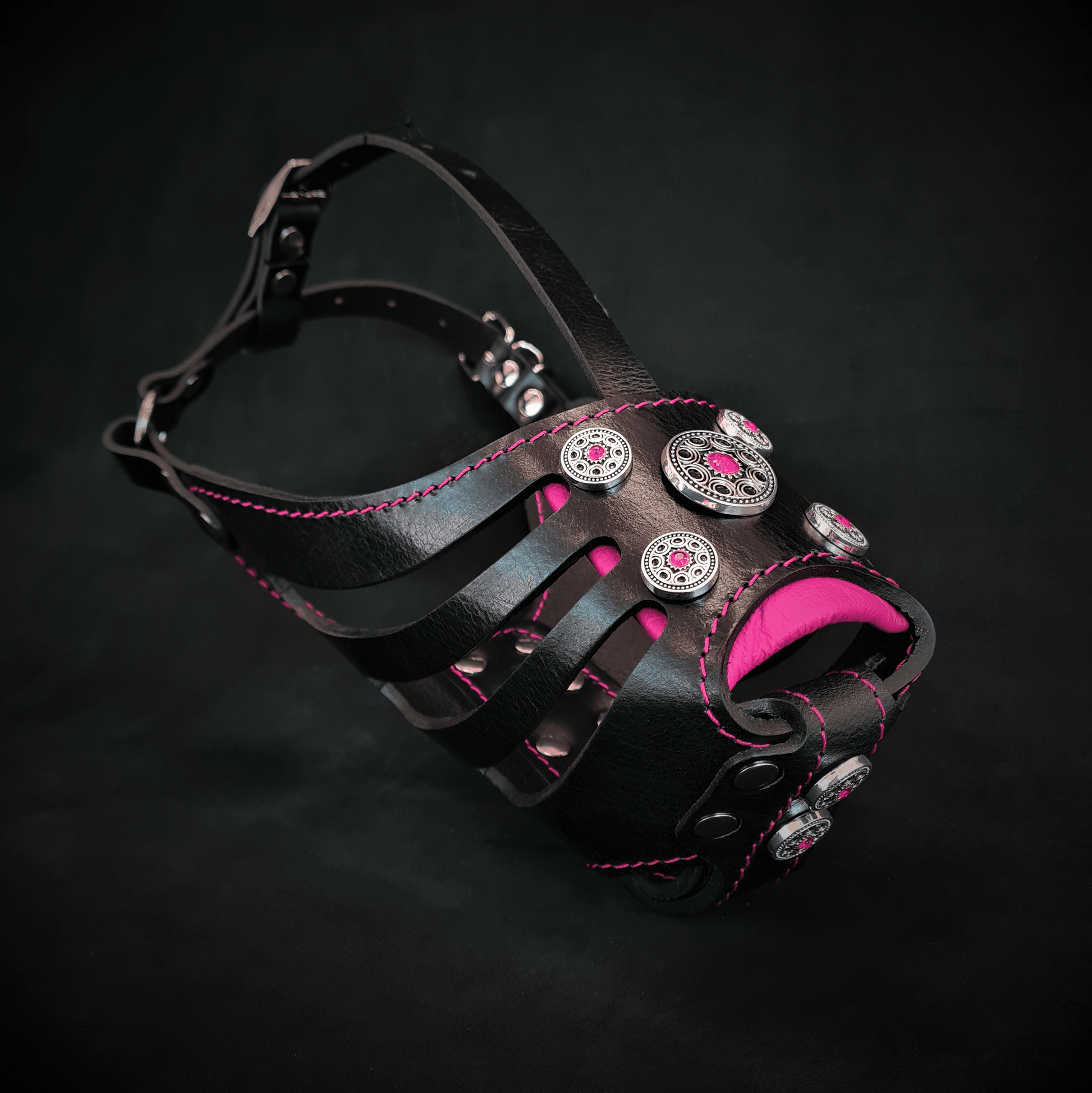 The ''Bijou'' Basket Muzzle Black & Pink - Tampa Home & Garden Store