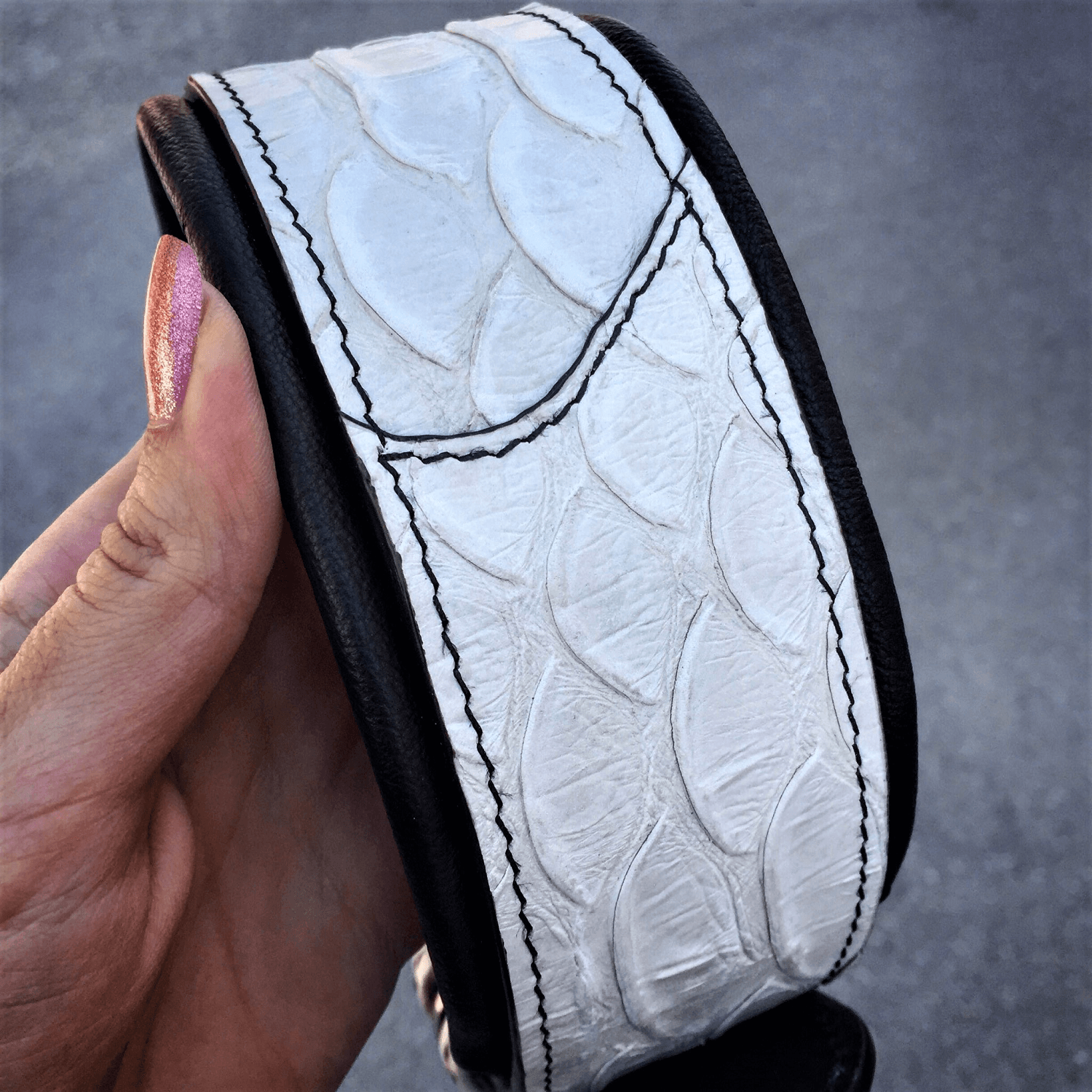 The ''Dragon Scale'' LIMITED collar exclusive design - Tampa Home & Garden Store