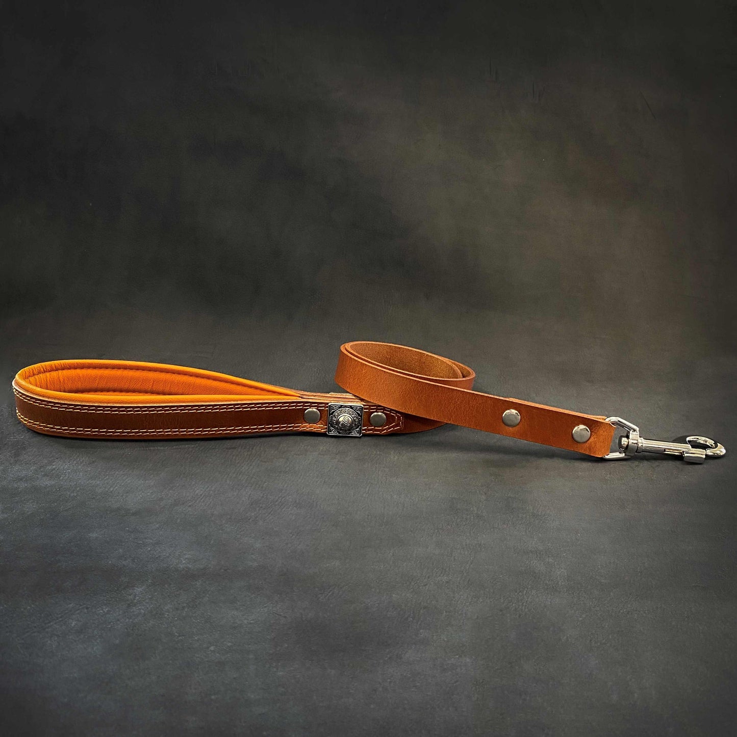 The "Eros" Brown Leash 1 inch wide - Tampa Home & Garden Store