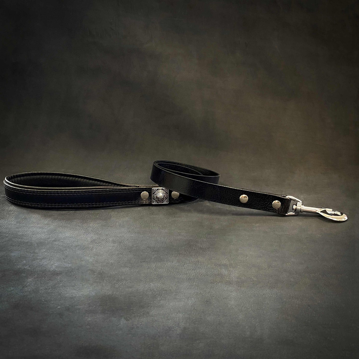 The "Eros" Leash 1 inch wide Black - Tampa Home & Garden Store