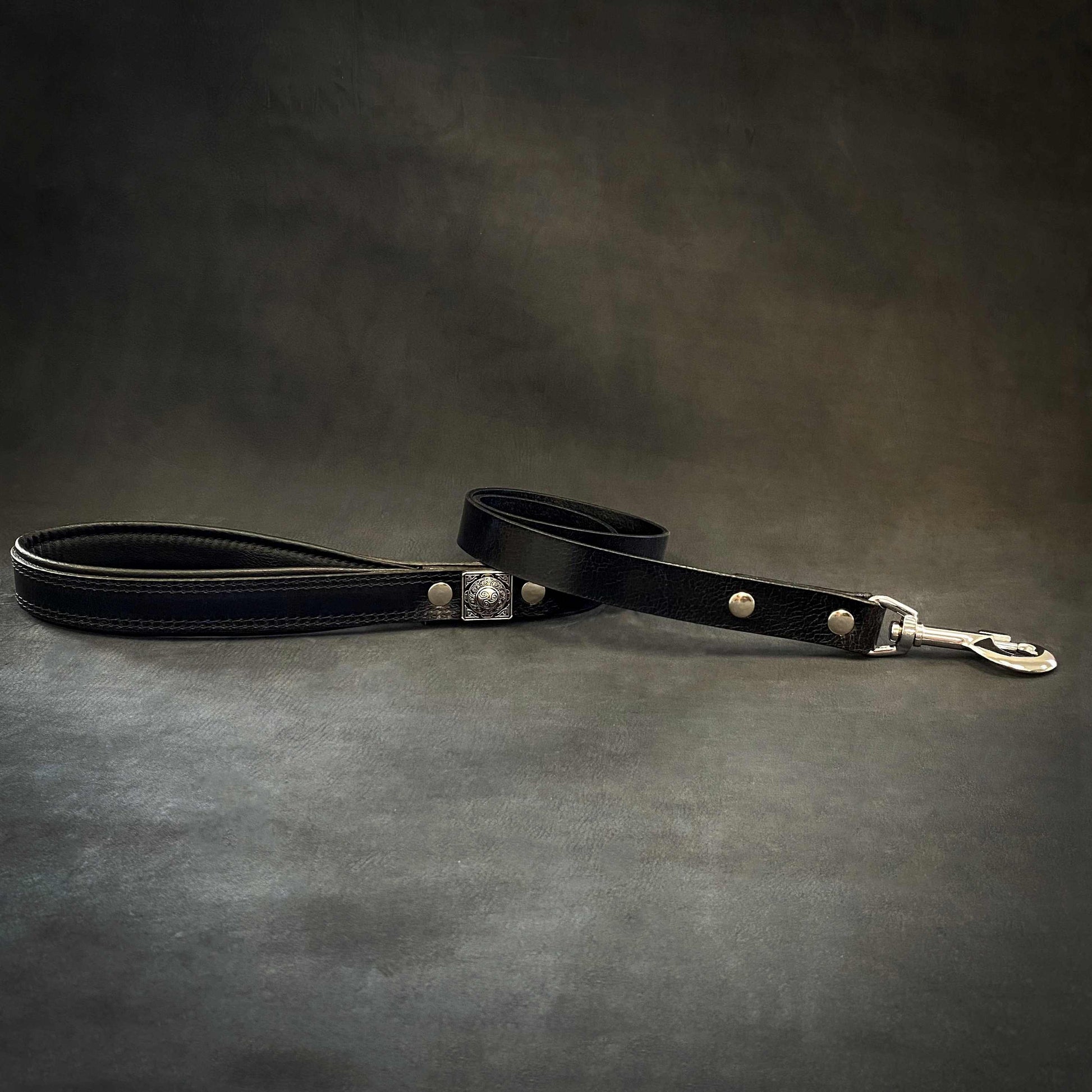 The "Eros" Leash 1 inch wide Black - Tampa Home & Garden Store