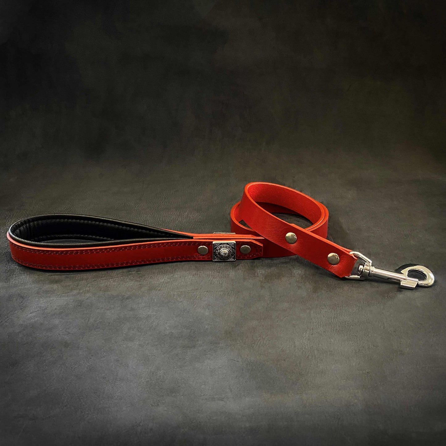 The "Eros" Red Leash 1 inch wide - Tampa Home & Garden Store