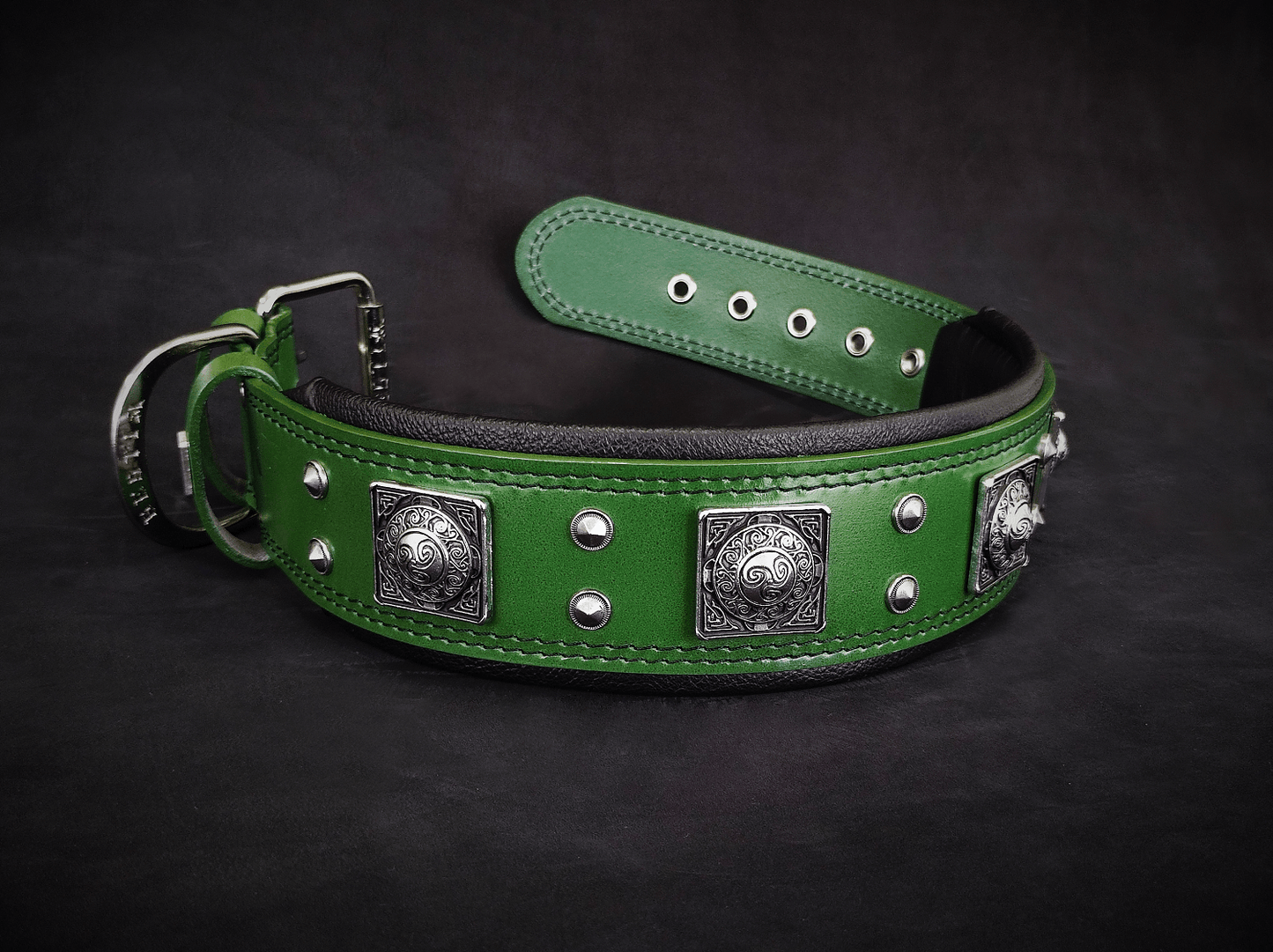 The "Eros" collar 2.5 inch wide Green - Tampa Home & Garden Store