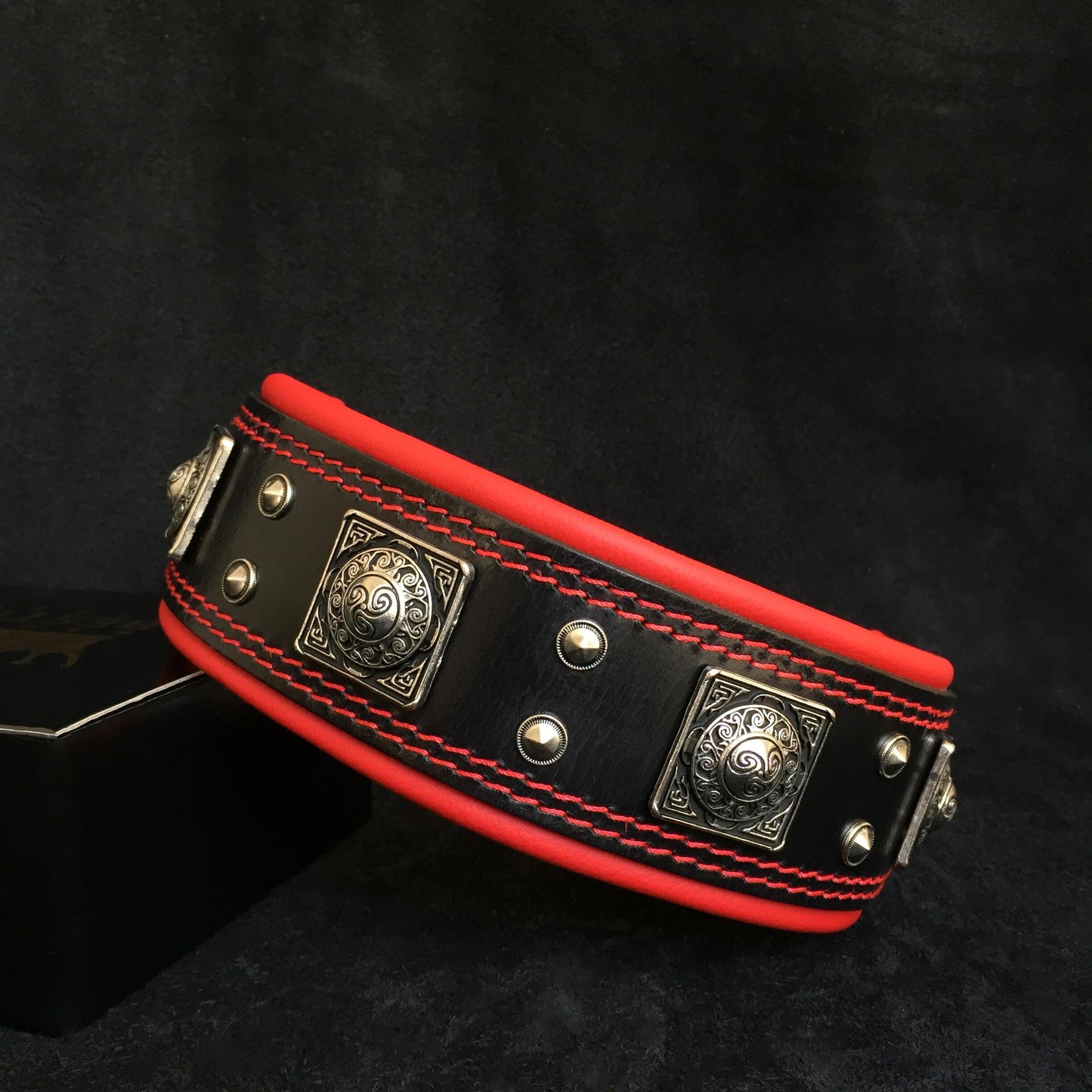 The "Eros" collar 2.5 inch wide black & red - Tampa Home & Garden Store
