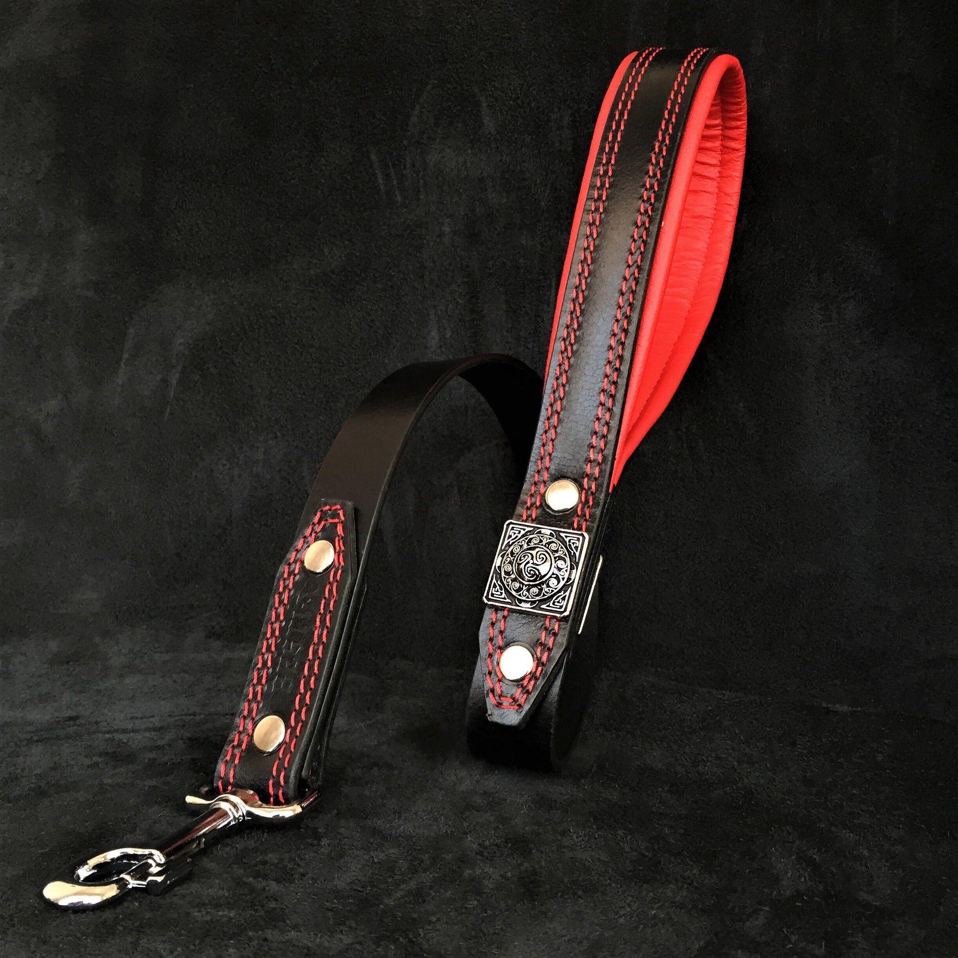 The "Eros" collar 2.5 inch wide black & red - Tampa Home & Garden Store