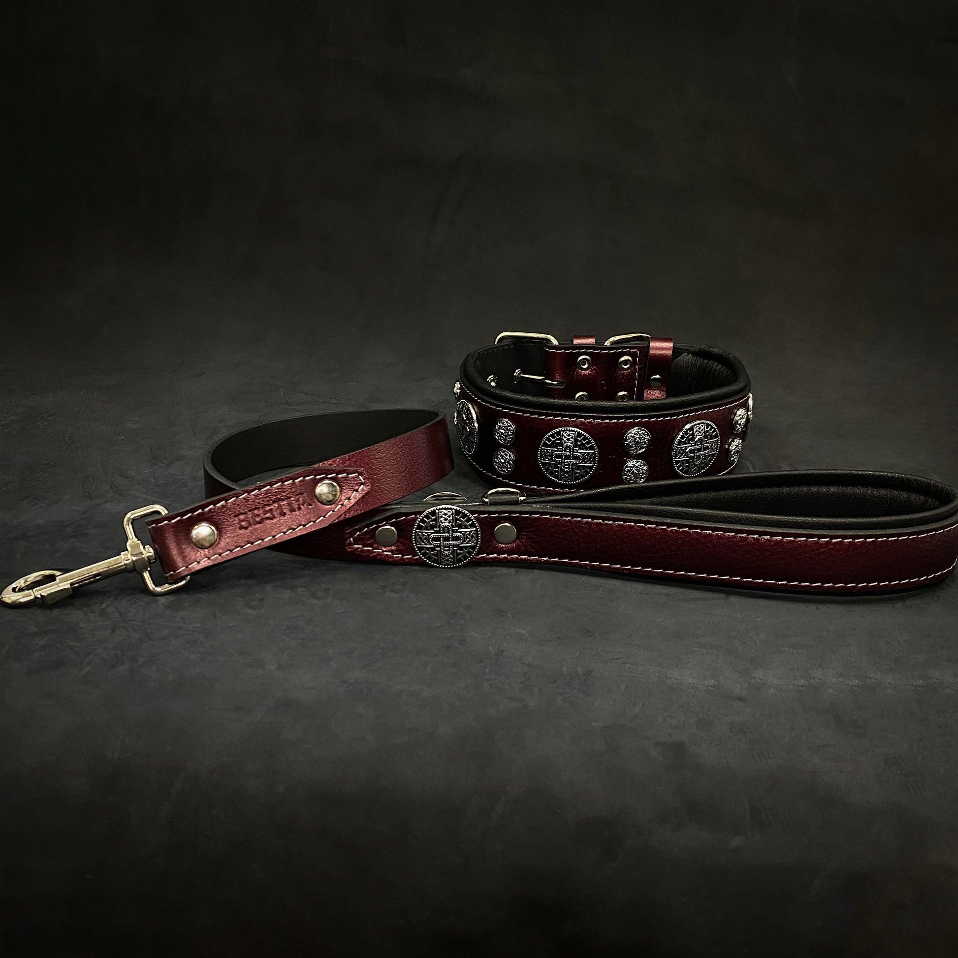 The "Hektor" Burgundy Collar LIMITED - Tampa Home & Garden Store