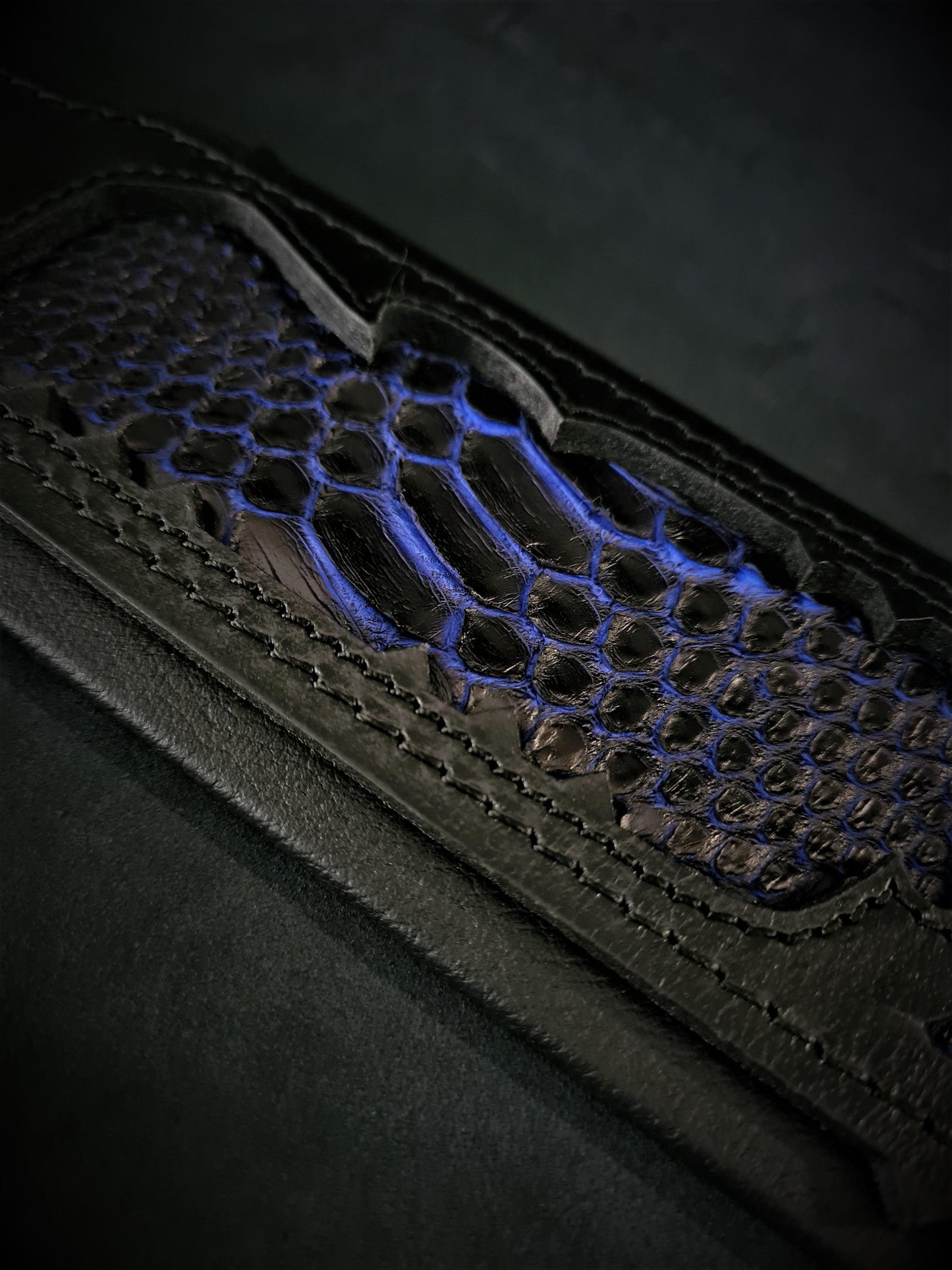 The ''Indigo'' collar - Tampa Home & Garden Store