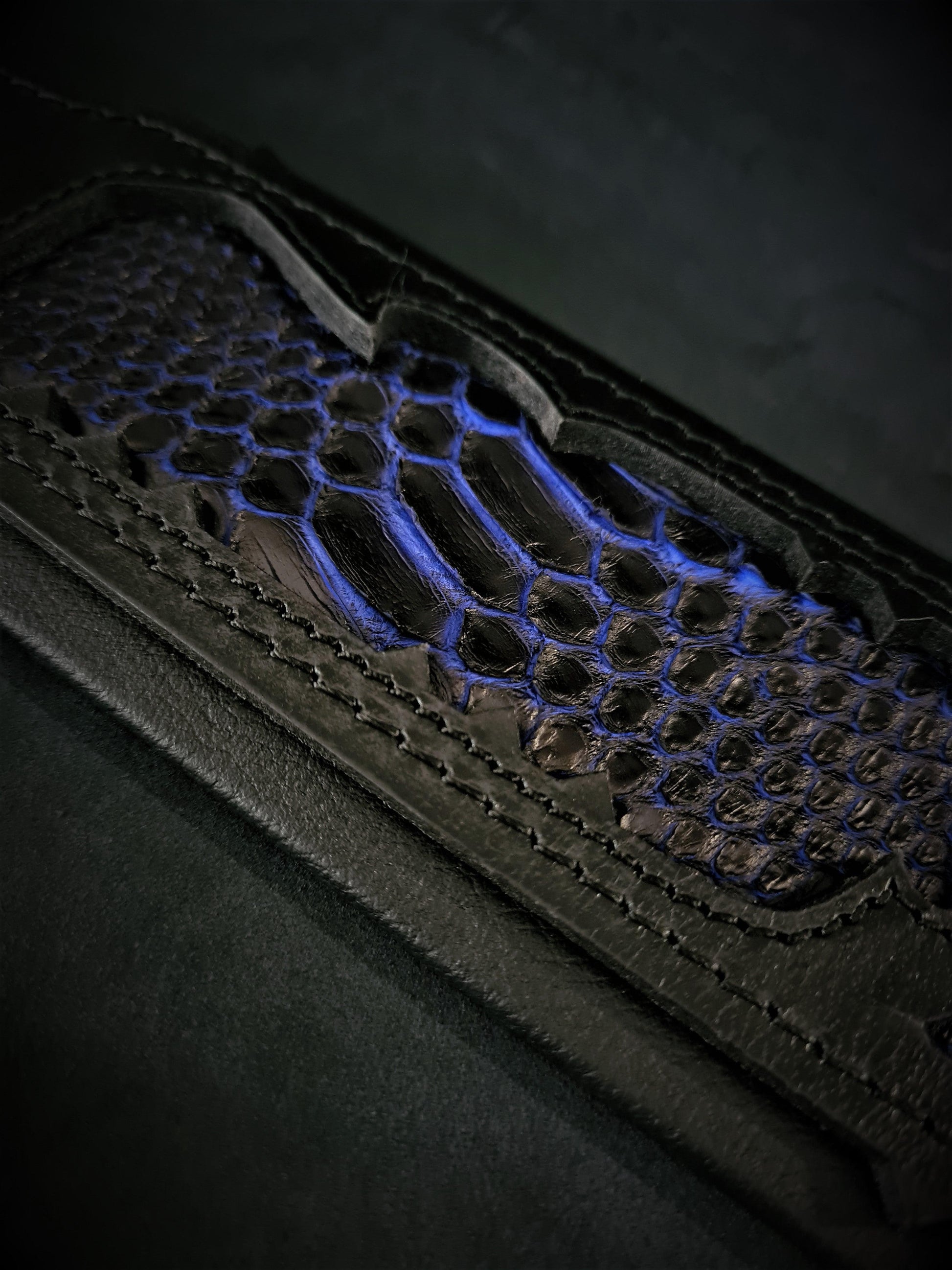 The ''Indigo'' collar - Tampa Home & Garden Store