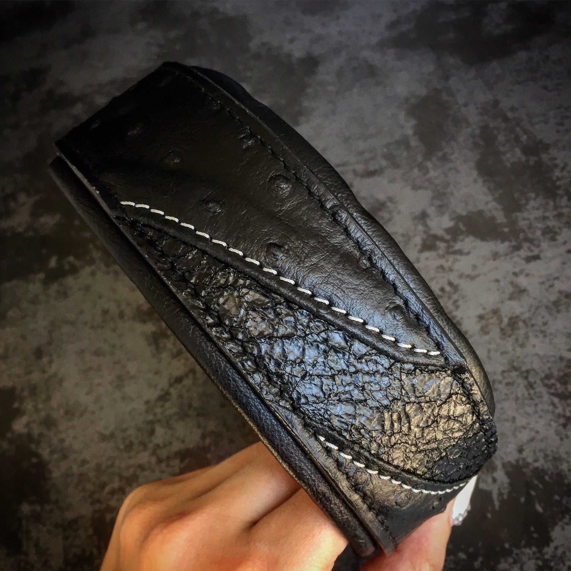 The "Korona" collar BLACK EDITION - Tampa Home & Garden Store