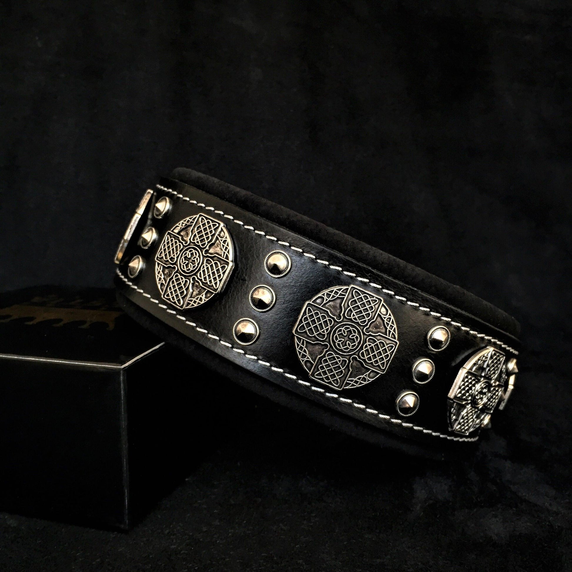 The "Maximus" collar 2.5 inch wide black & silver - Tampa Home & Garden Store