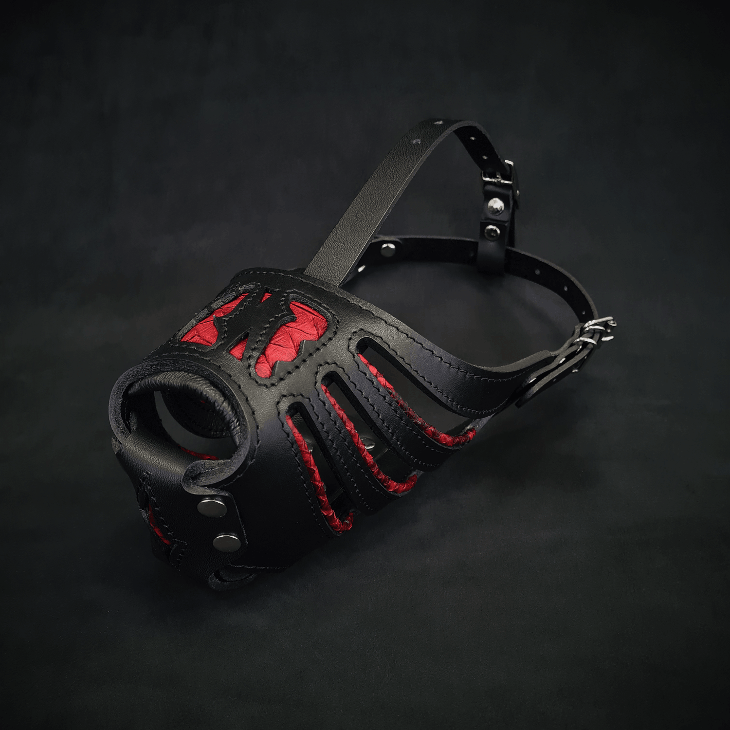 The ''Red Dragon'' basket muzzle - Tampa Home & Garden Store