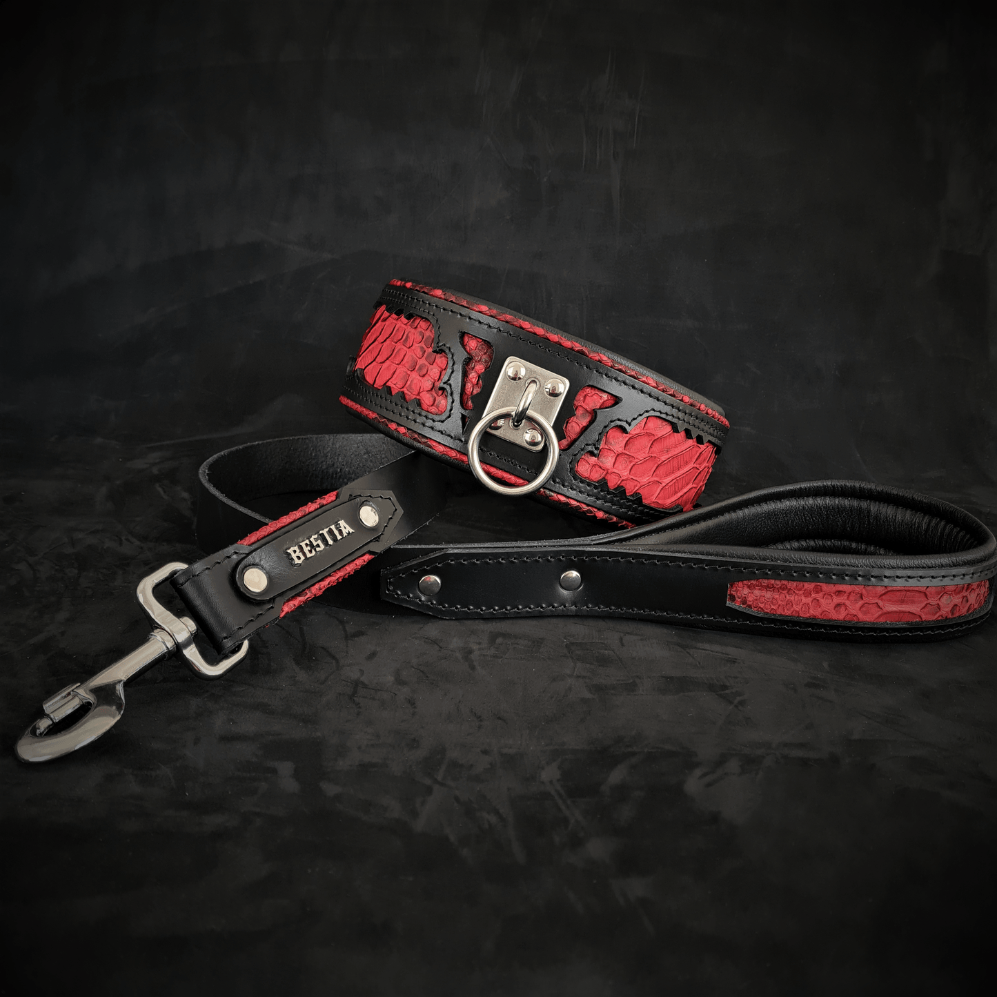 The ''Red Dragon'' leash - Tampa Home & Garden Store
