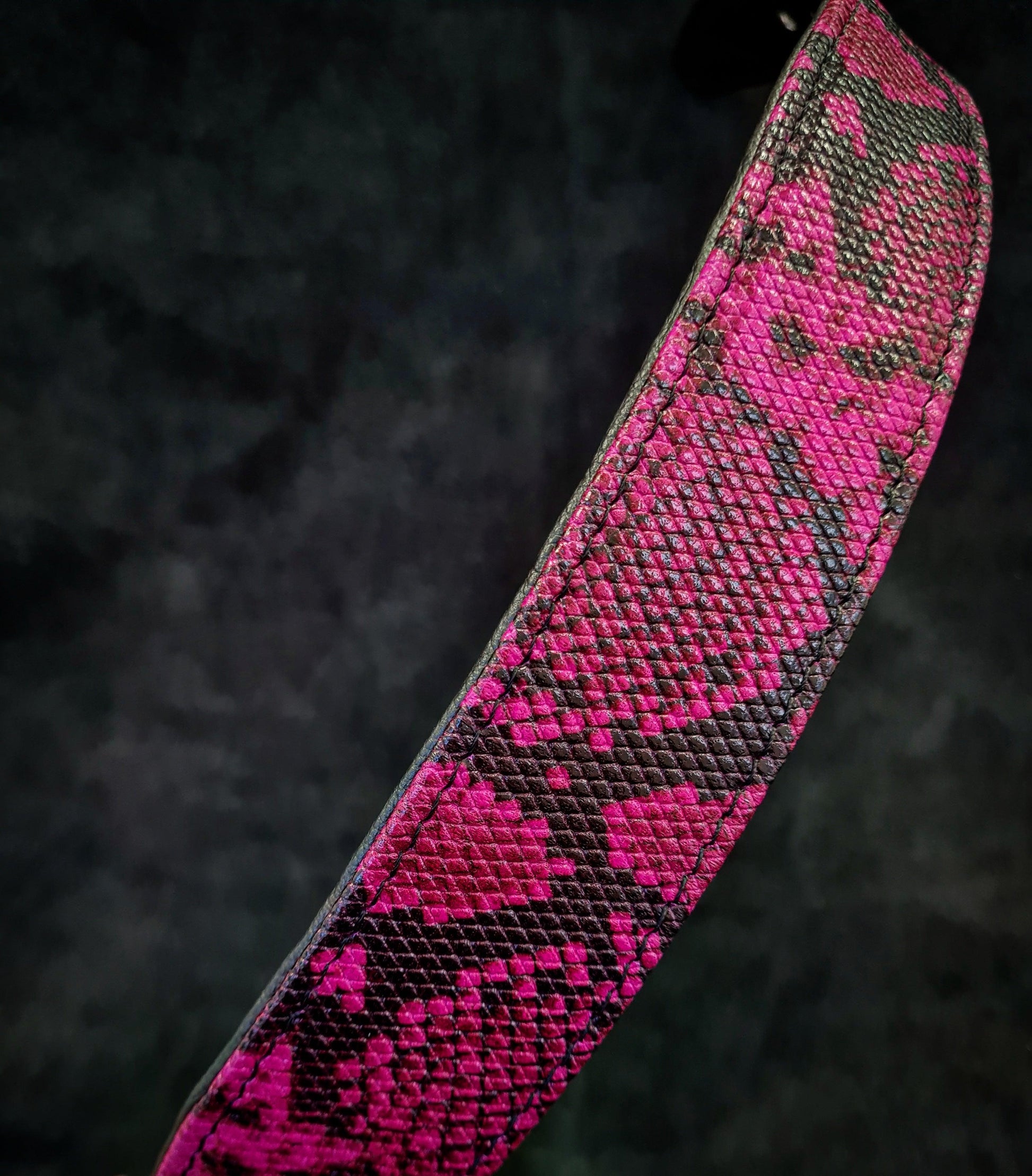 The ''Rock Python'' collar PINK - Tampa Home & Garden Store