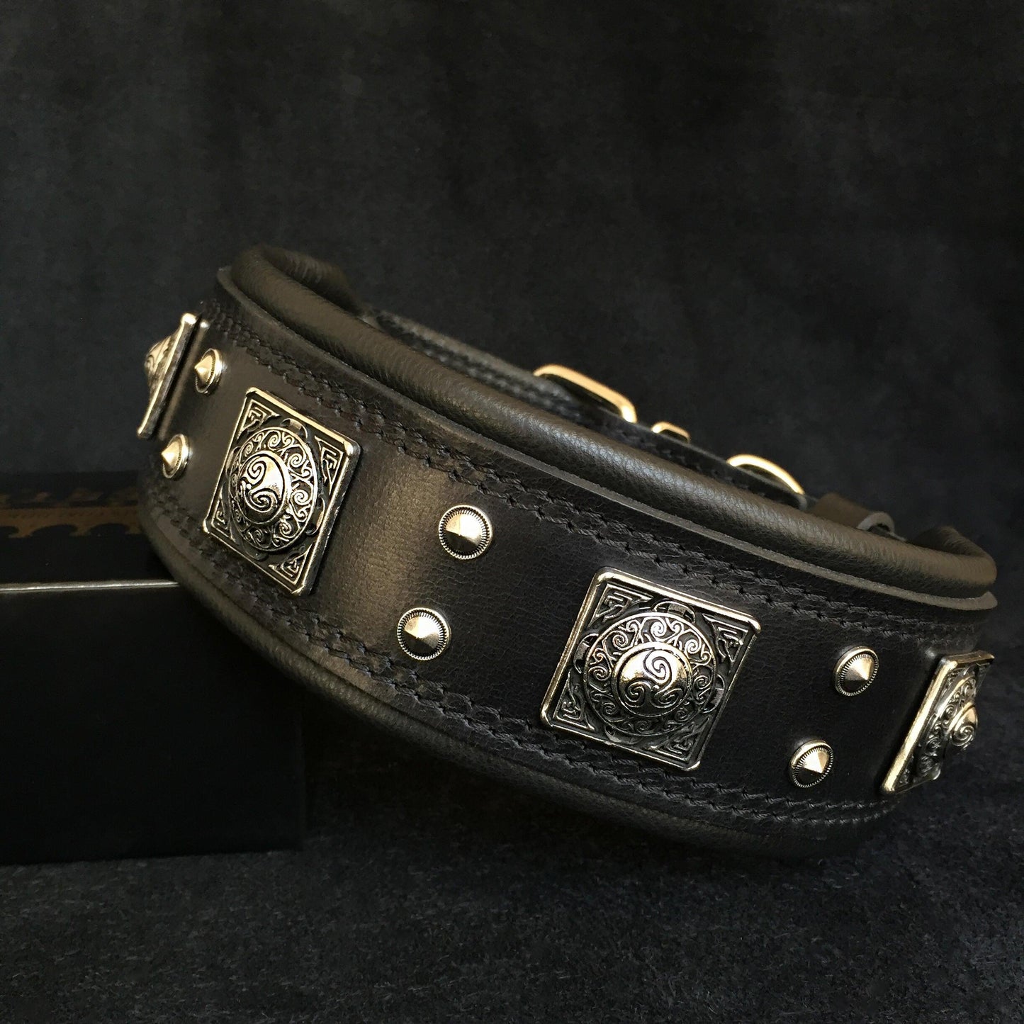 The all Black "Eros" collar 2.5 inch wide - Tampa Home & Garden Store