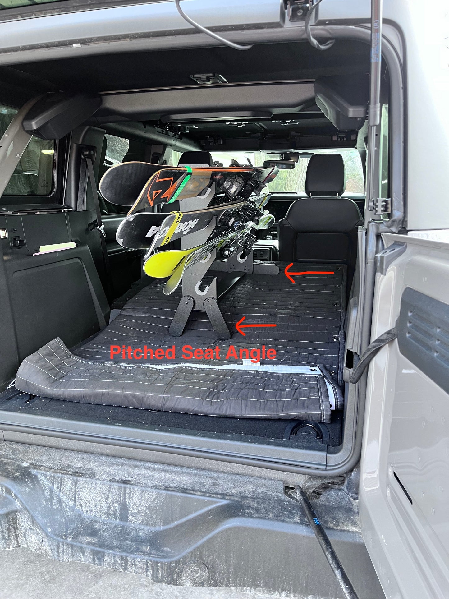 Trapski Tower Internal Ski Rack and Straps