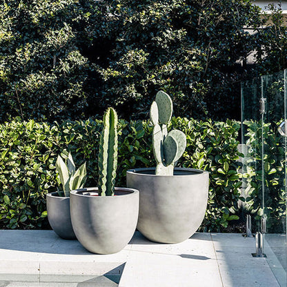 The Tub Egg-Shaped Planter | Classic Fiberglass Pot