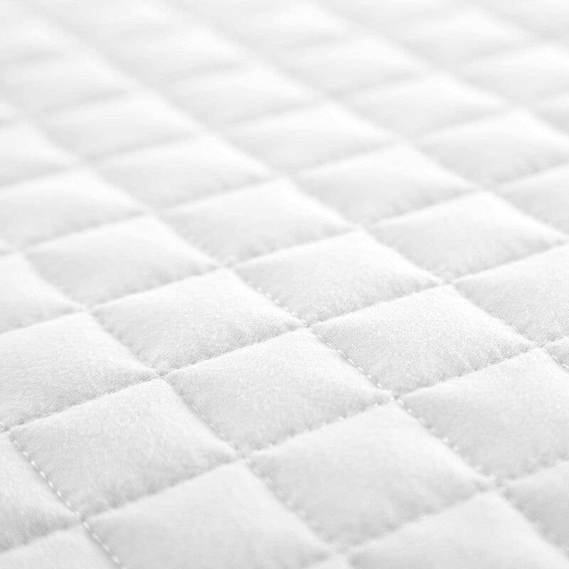 Twin/Twin XL Lightweight White Ultra Soft 2-Piece Microfiber Quilt Set - Tampa Home & Garden Store