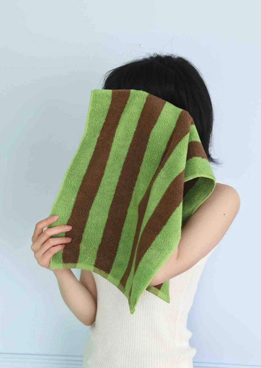 Ultra Soft Absorbent Retro Stripe Bath Towel - 100% Organic Premium Combed Cotton - Tampa Home & Garden Store