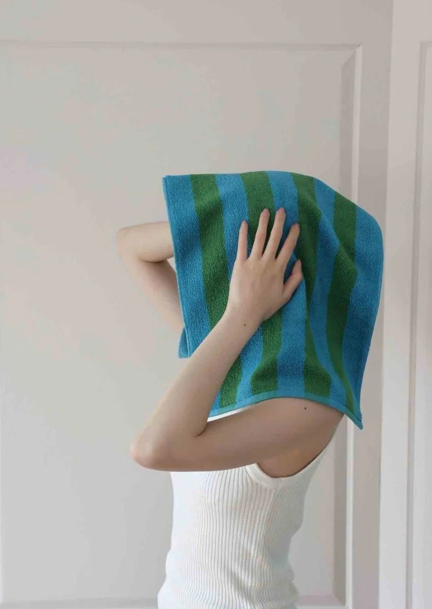 Ultra Soft Absorbent Retro Stripe Bath Towel - 100% Organic Premium Combed Cotton - Tampa Home & Garden Store