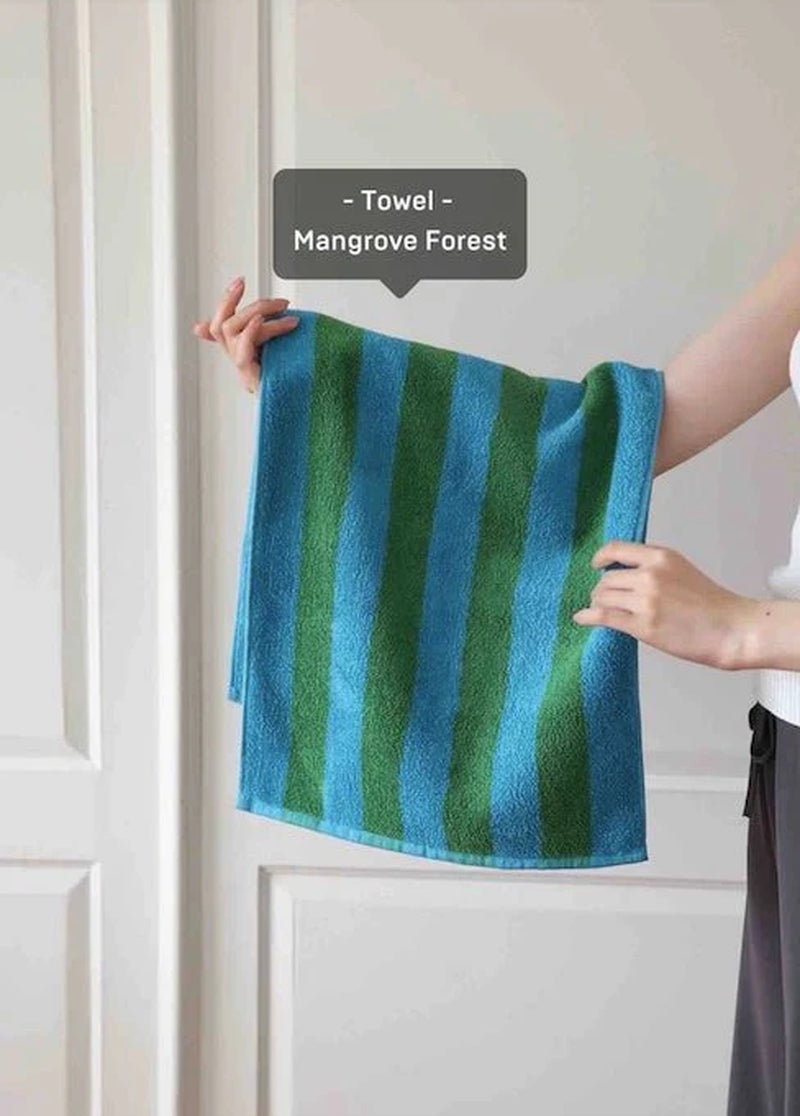 Ultra Soft Absorbent Retro Stripe Bath Towel - 100% Organic Premium Combed Cotton - Tampa Home & Garden Store