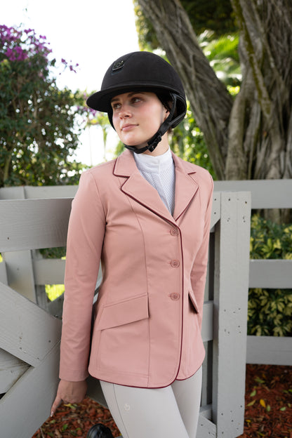 Manteau de concours Grand Prix Ladies EQJ à 3 boutons, rose avec passepoil bordeaux