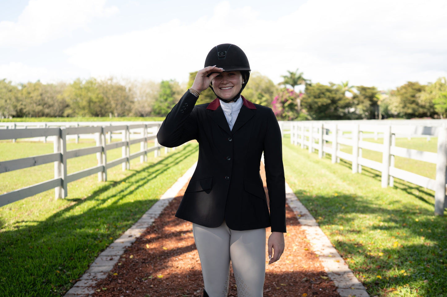 Grand Prix EQJ Ladies 3 Button, Black with Burgundy Collar
