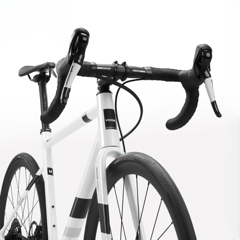VOOK ONE Road Bike Lightweight 8.3kg, a 13-speed drivetrain, a T700 carbon fiber fork. - Tampa Home & Garden Store
