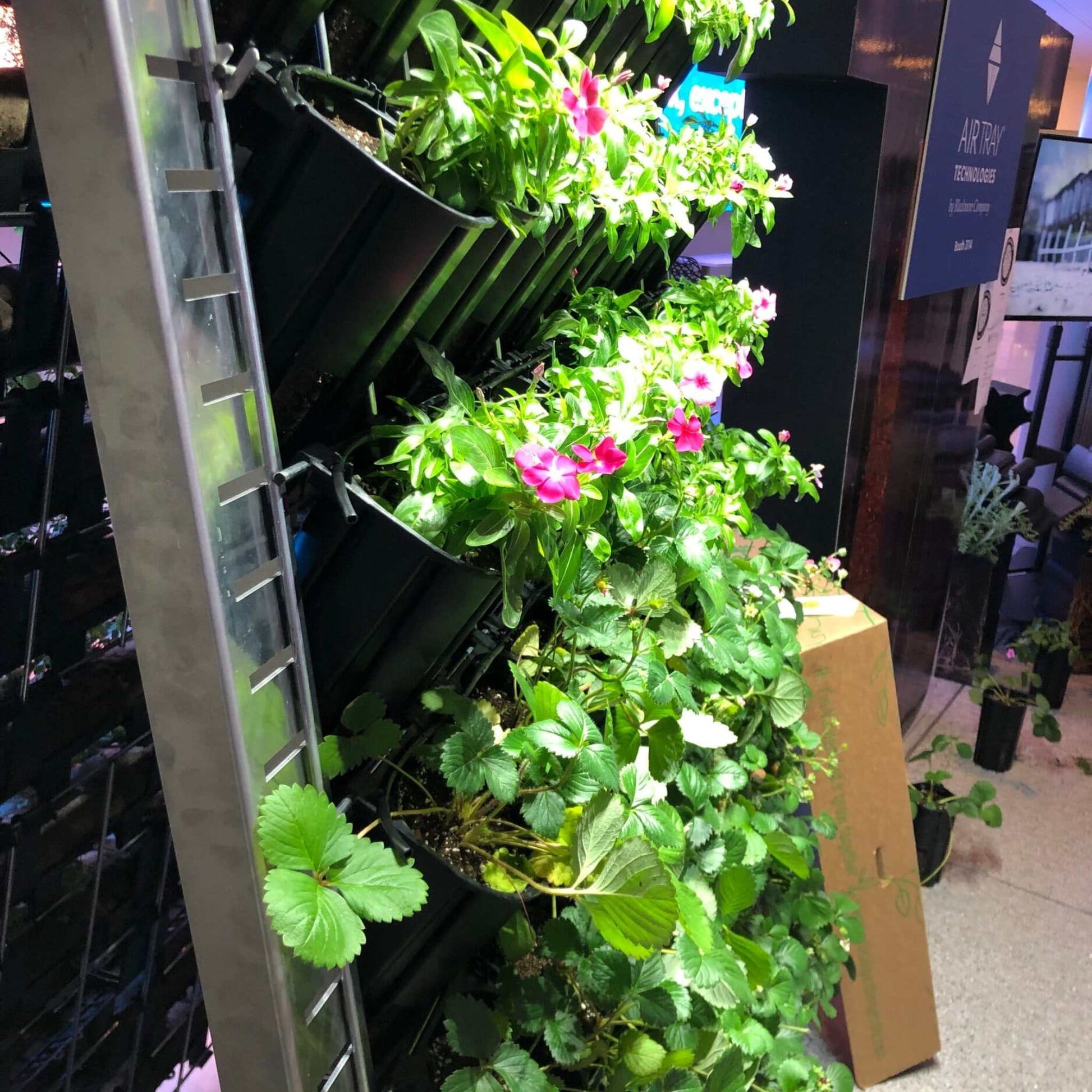 Varden™ Sleeve - Tampa Home & Garden Store