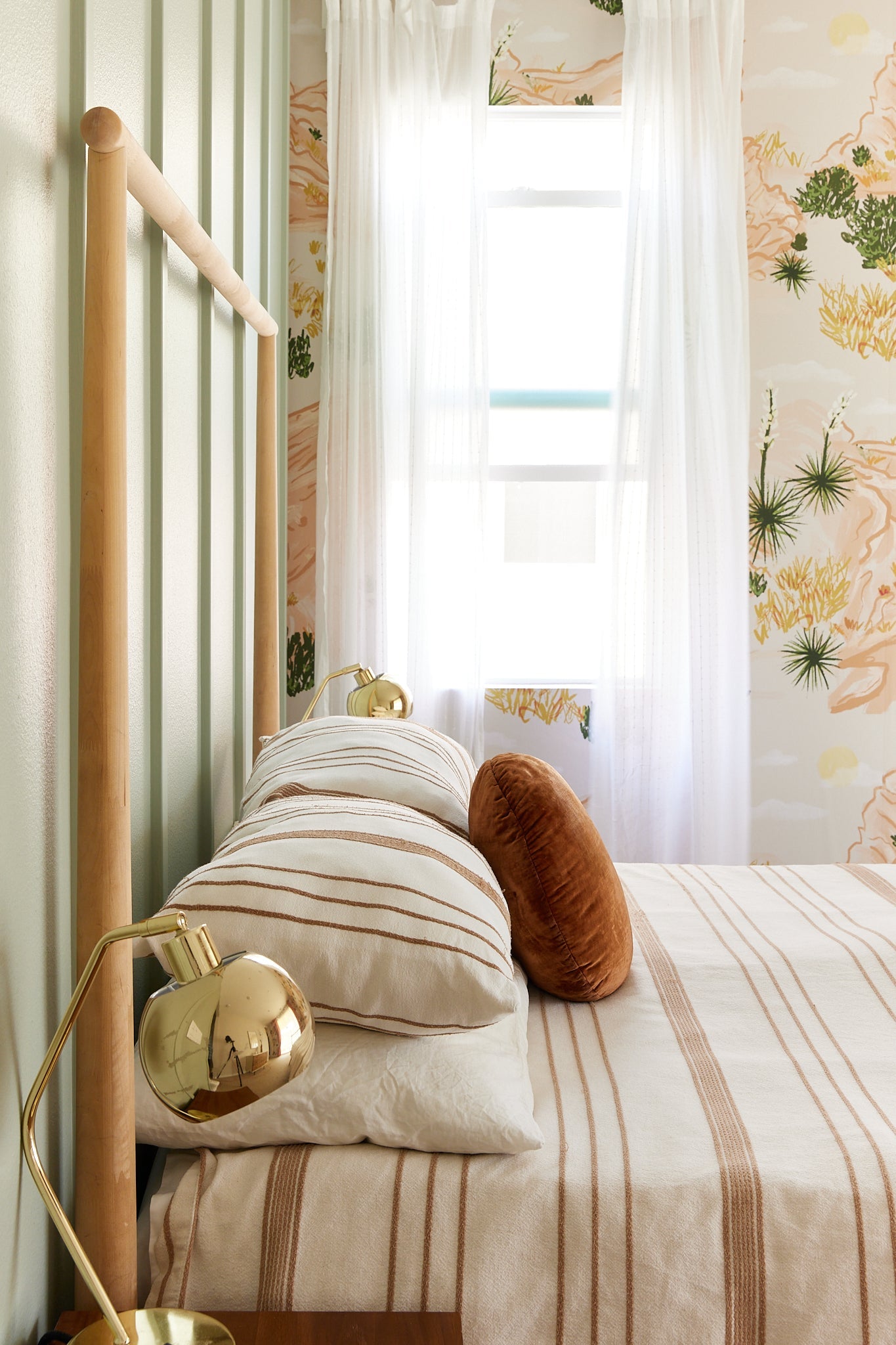 Vasquez Wallpaper, tan & peach - Tampa Home & Garden Store