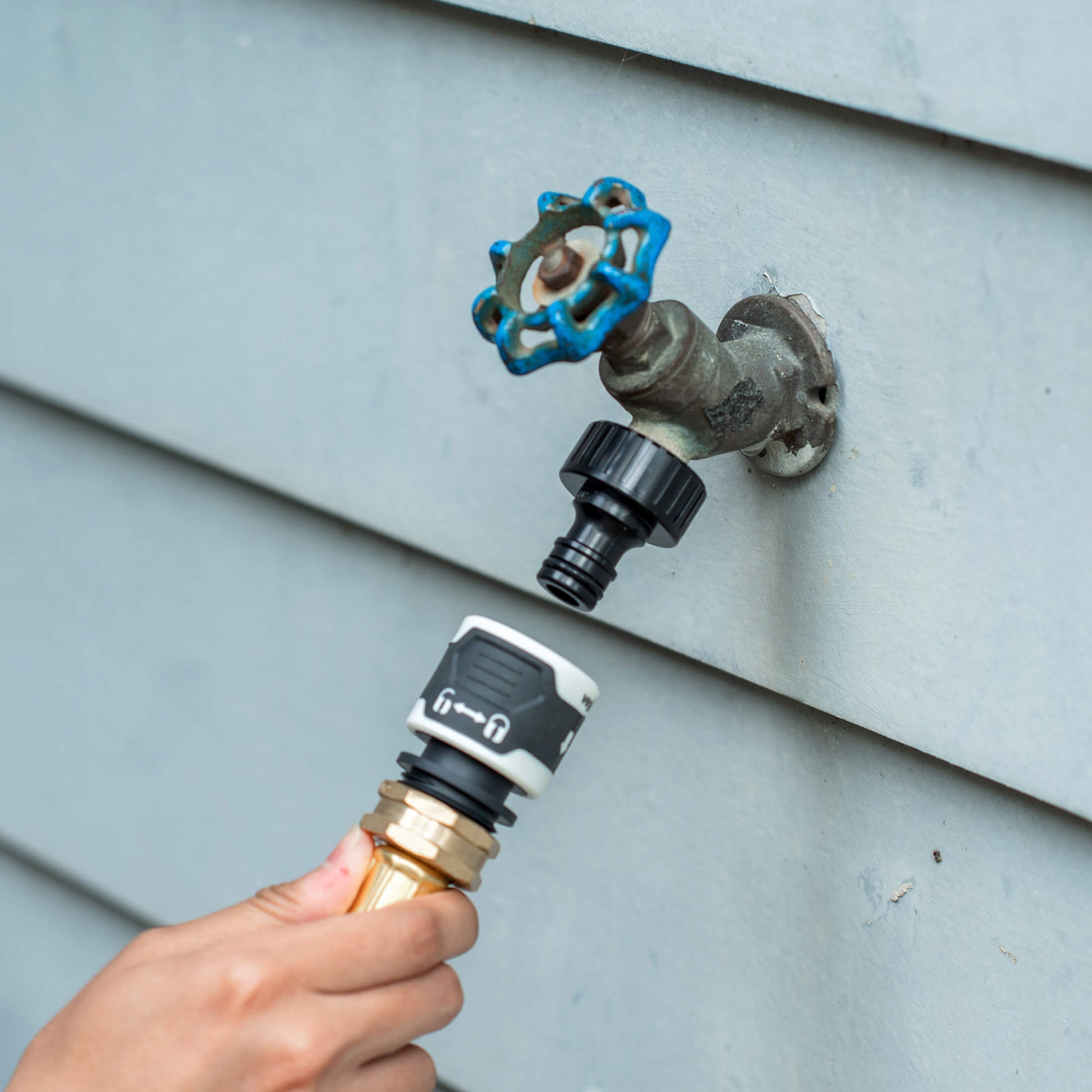 Vego Retractable Hose Reel  Set - Tampa Home & Garden Store