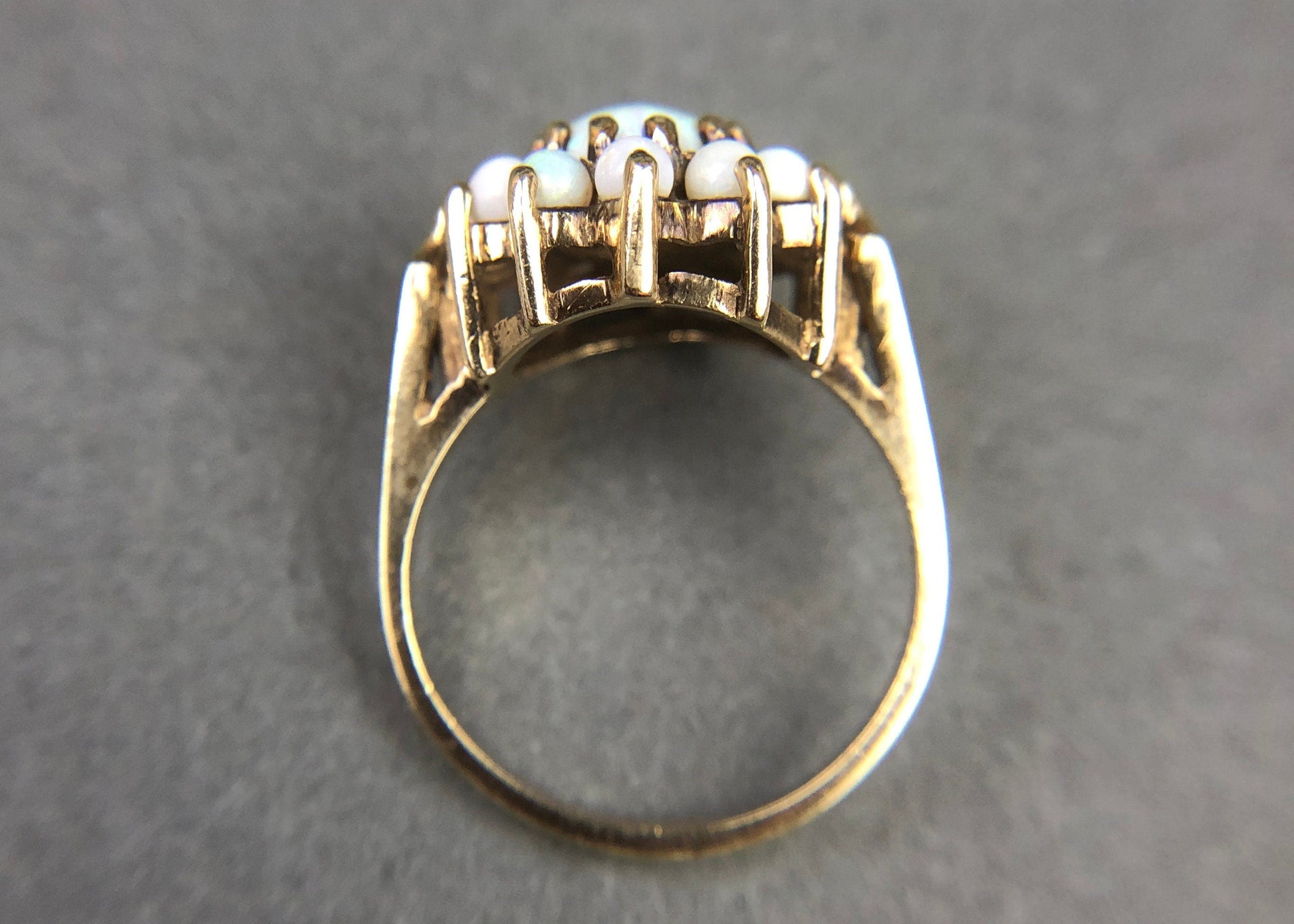 Vintage 10k Gold Cluster Ring with 13 Opal Stones. - Tampa Home & Garden Store