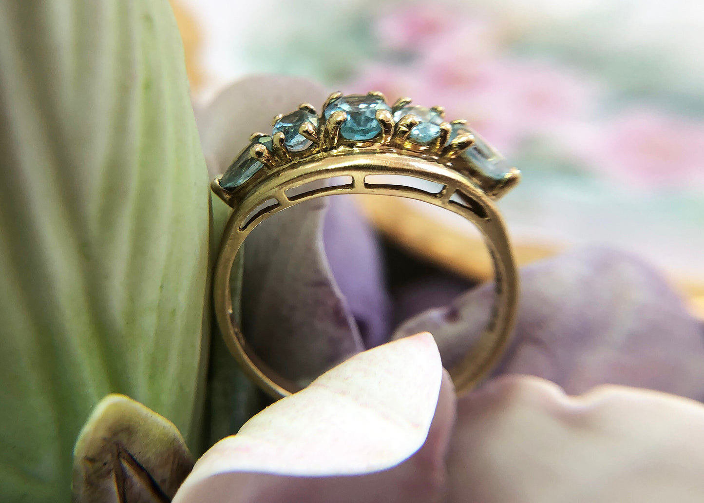 Vintage 10k Gold Ring with 5 Blue Topaz Stones - Tampa Home & Garden Store