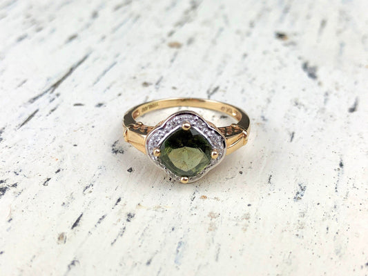 Vintage 10k Gold Ring with Natural Green Peridot and Diamond Halo. Gift for Her. - Tampa Home & Garden Store