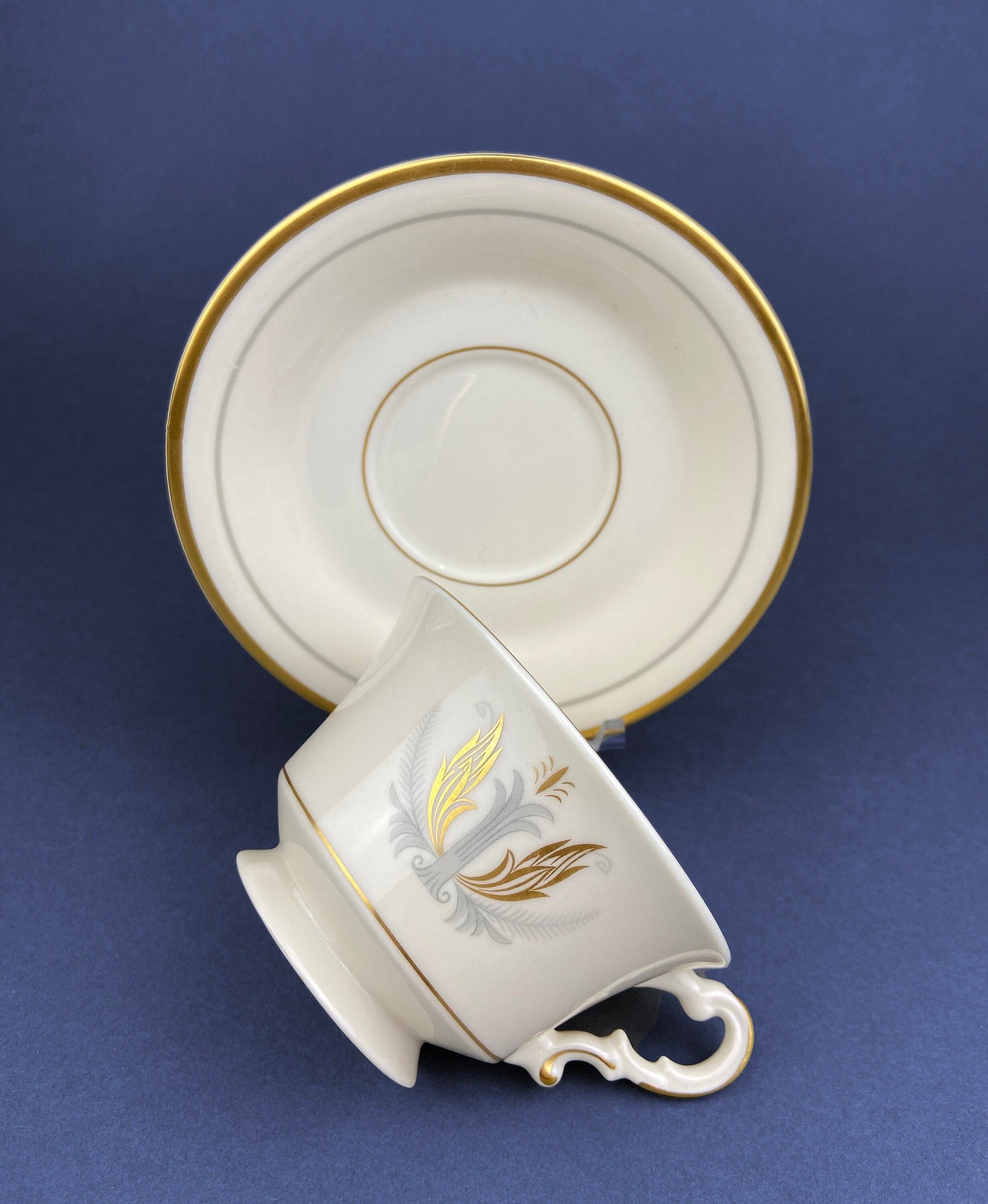 Vintage Cups and Saucers by Syracuse China. Governor Clinton Pattern.  Set of 5 Tea Cups Made in USA. - Tampa Home & Garden Store