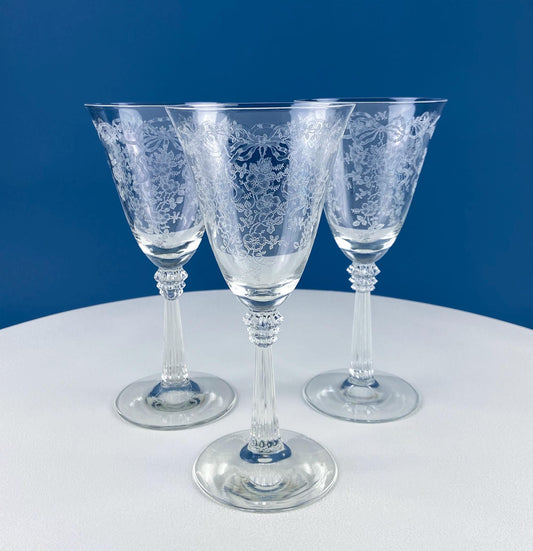 Vintage Fostoria Romance Crystal Wine Goblets. Set of 5 Etched Stemware. Tea Rose Garlands Motif. Dining Room Table Decor. Gift for Him Her. - Tampa Home & Garden Store