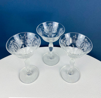 Vintage New Martinsville Tall Sherbet Champagne Glasses. Set of 7 Prelude Etched Stemware. Highly Collectible Barware. Wedding Registry. - Tampa Home & Garden Store