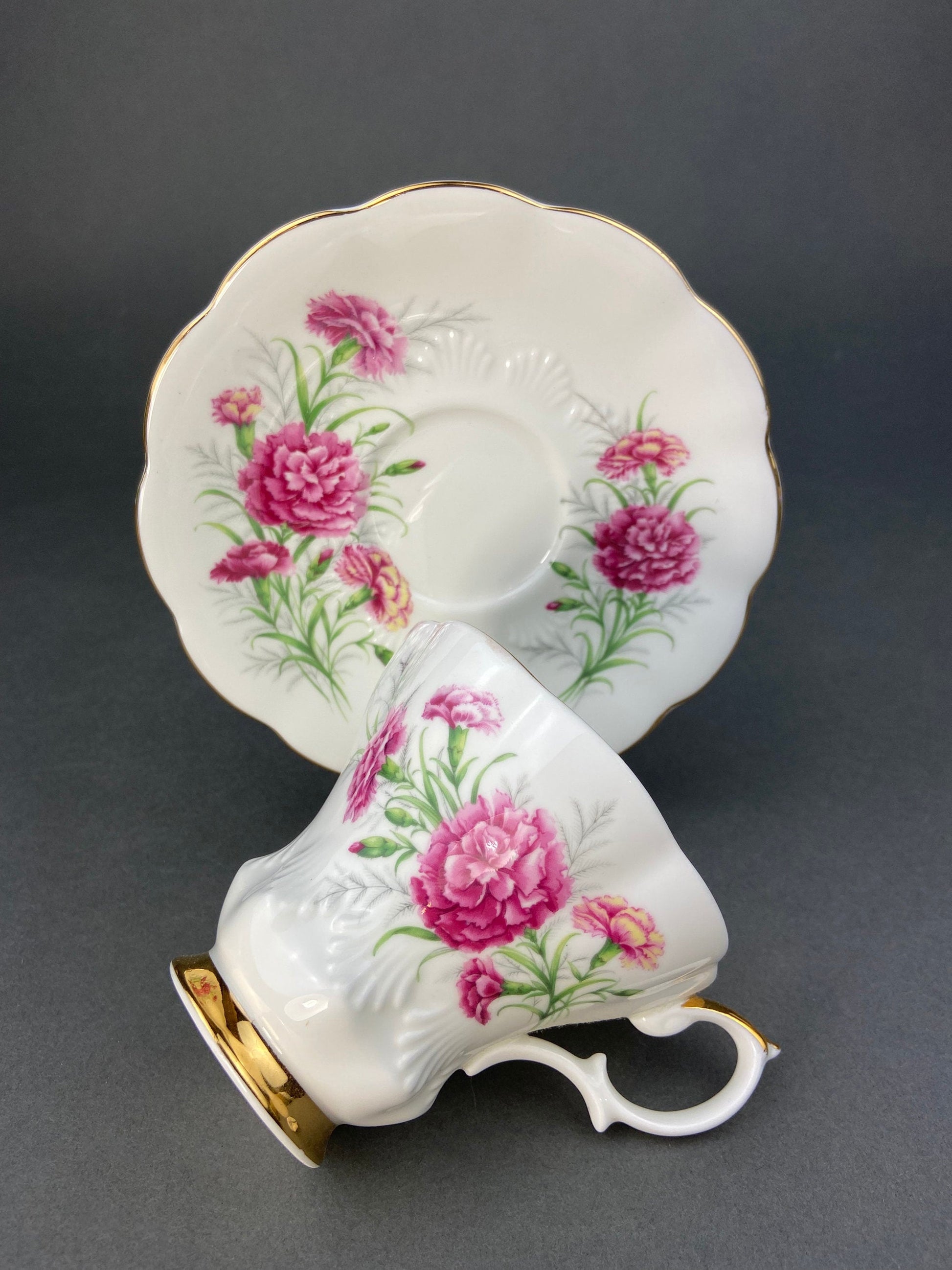 Vintage Royal Albert Tea Cup and Saucer. Friendship Series of 12. Carnation Motif. Fine Bone China Made in England. - Tampa Home & Garden Store