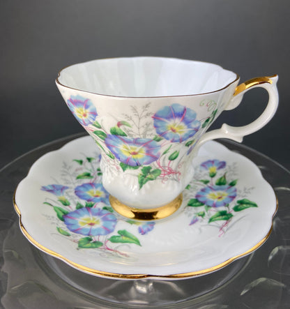 Vintage Royal Albert Tea Cup and Saucer. Friendship Series of 12. Carnation Motif. Fine Bone China Made in England. - Tampa Home & Garden Store