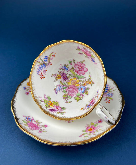 Vintage Teacup or Coffee Cup and Saucer. Royal Albert Georgina. Fine Bone China. Made in England. - Tampa Home & Garden Store